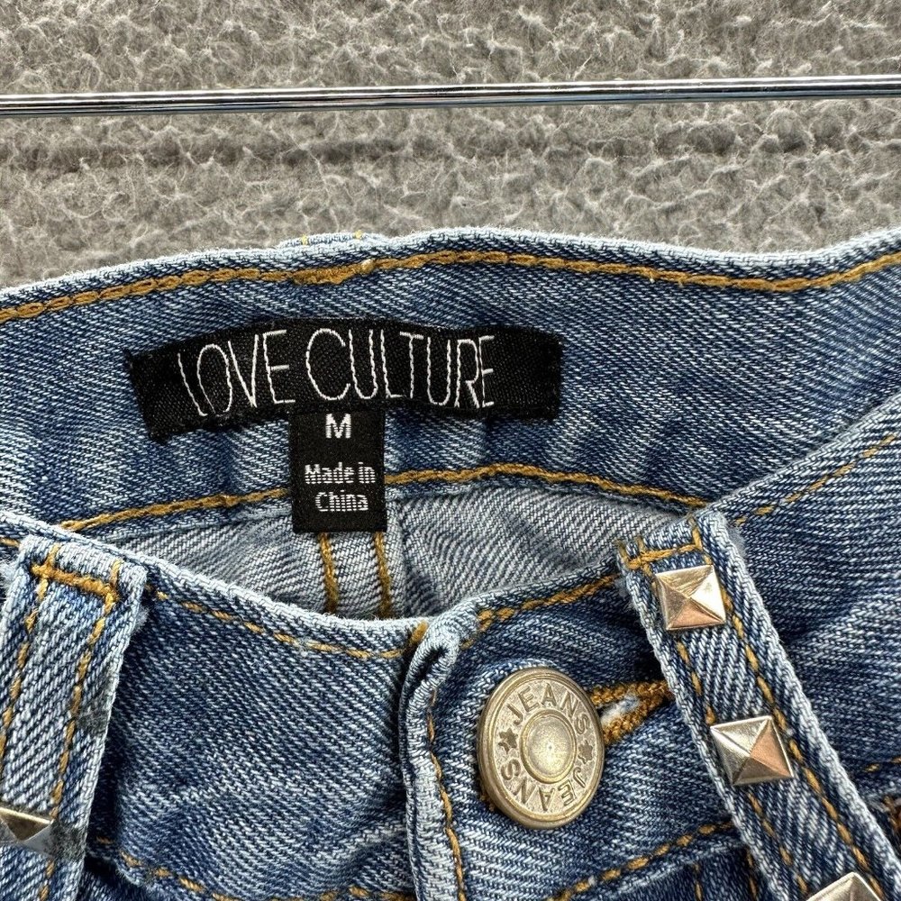 Love Culture Shorts Junior's Medium Blue Denim Distressed Studded Shorts Size M - Picture 8 of 16